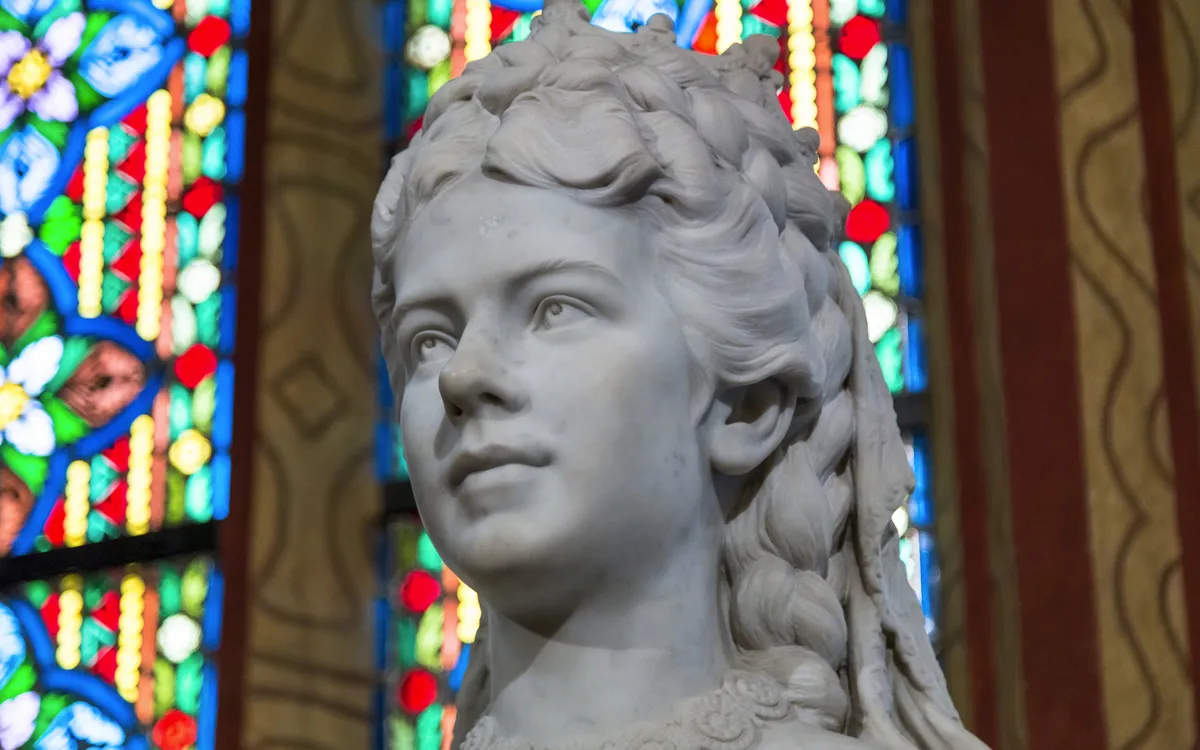 Skulptur der Kaiserin Elisabeth von Österreich und Königin von Ungarn
