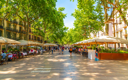 La Rambla - Barcelonas berühmteste ca. 1,2 bis 1,3 km lange Flaniermeile