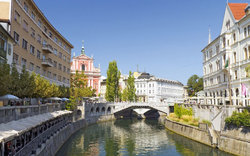 Tromostovje Brücke in Ljubljana