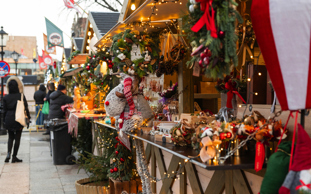 Wintermarkt für die Neujahrs- und Weihnachtsfeiertage