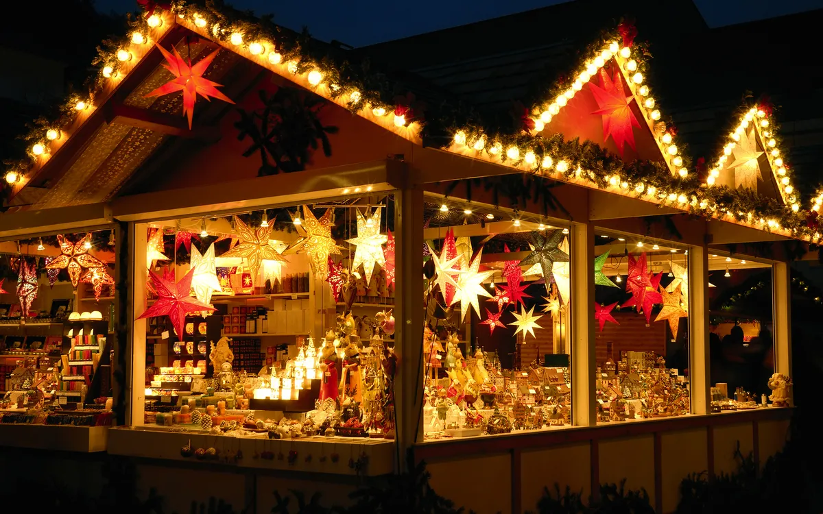 Verkaufsstand am Weihnachtsmarkt