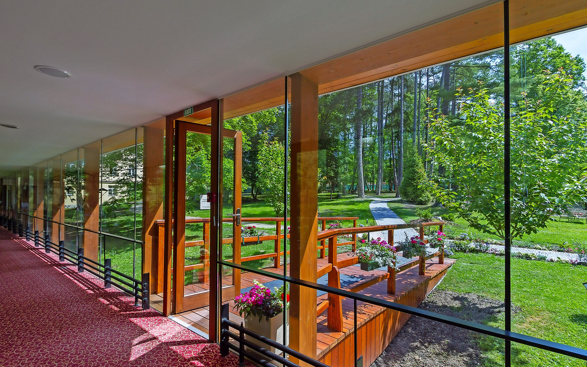 Kurhotel Pawlik-Aquaforum, Korridor zum Aquaforum