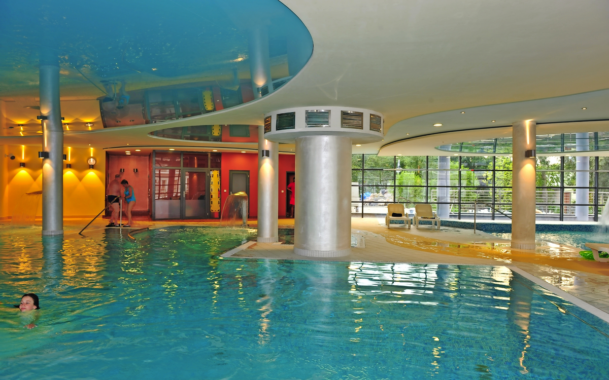 Kurhotel Ikar Plaza Innenbecken